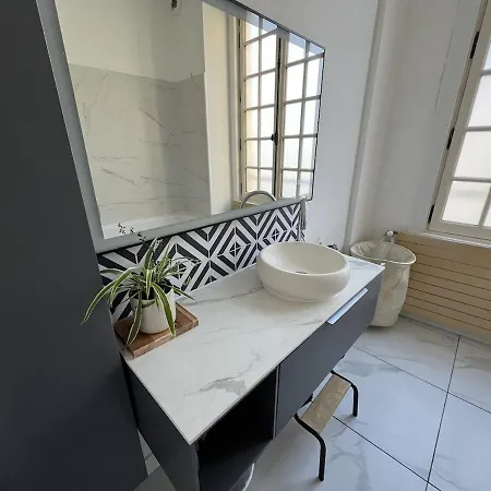 Vakantiehuis Maison En Face Du Marche Notre-dame *
