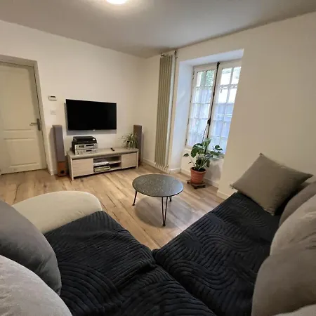 Vakantiehuis Maison En Face Du Marche Notre-dame
