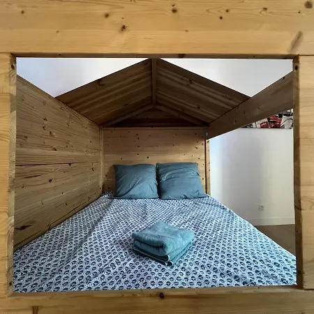 Maison En Face Du Marche Notre-dame Feriehus