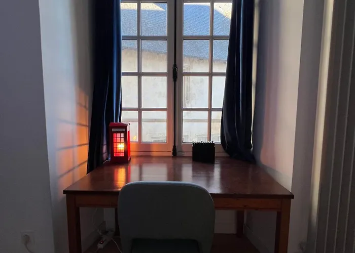 Maison En Face Du Marche Notre-dame Feriehus